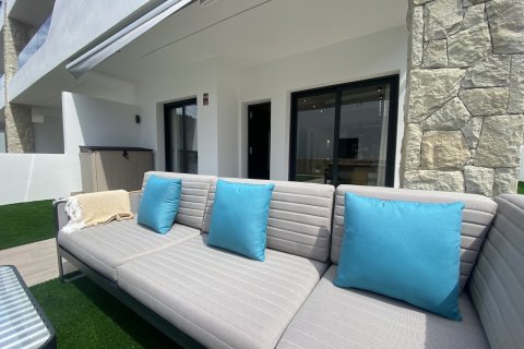 Bungalow zum Verkauf Torrevieja, Alicante, Spanien 3 Schlafzimmer, 100 m2 Nr. 131843 - Foto 2