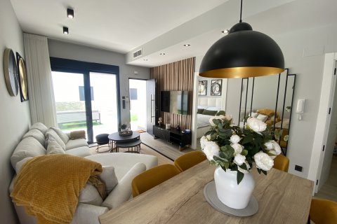 Bungalow zum Verkauf Torrevieja, Alicante, Spanien 3 Schlafzimmer, 100 m2 Nr. 131843 - Foto 11