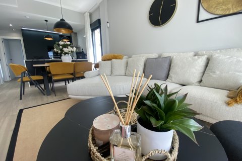 Bungalow zum Verkauf Torrevieja, Alicante, Spanien 3 Schlafzimmer, 100 m2 Nr. 131843 - Foto 16