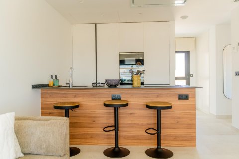 Apartamento en venta La Zenia, Alicante, España 2 dormitorios, 85 m2 No. 131804 - foto 5