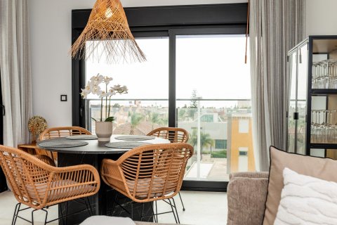 Apartamento en venta La Zenia, Alicante, España 2 dormitorios, 85 m2 No. 131804 - foto 1