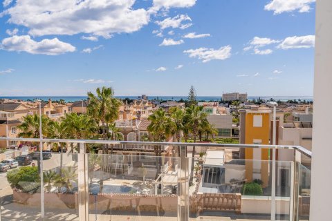 Apartamento en venta La Zenia, Alicante, España 2 dormitorios, 85 m2 No. 131804 - foto 3