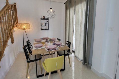 Townhouse for sale San Miguel de Salinas, Alicante, Spain 3 bedrooms, 150 sq.m. No. 131845 - photo 13