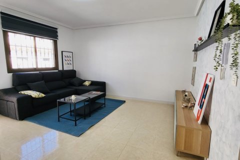 Townhouse for sale San Miguel de Salinas, Alicante, Spain 3 bedrooms, 150 sq.m. No. 131845 - photo 9