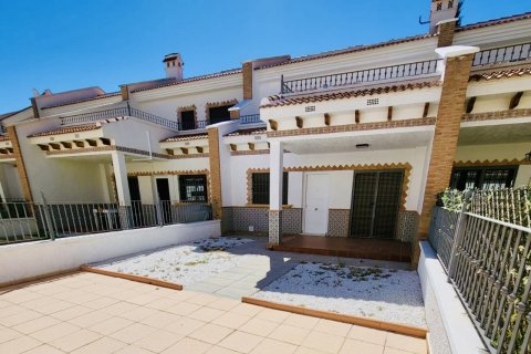 Townhouse for sale San Miguel de Salinas, Alicante, Spain 3 bedrooms, 150 sq.m. No. 131845 - photo 1