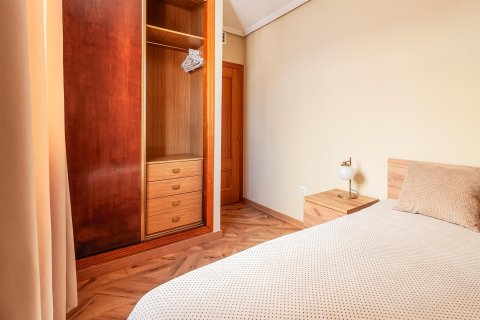 Apartment for sale Torrevieja, Alicante, Spain 3 bedrooms, 87 sq.m. No. 131803 - photo 12
