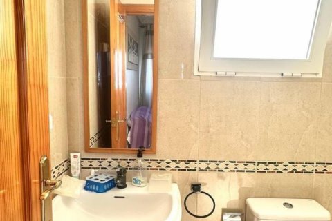 Kattohuoneisto myytävänä Torrevieja, Alicante, Espanja, 2 makuuhuonetta, 78 m2 No. 127381 - kuva 8