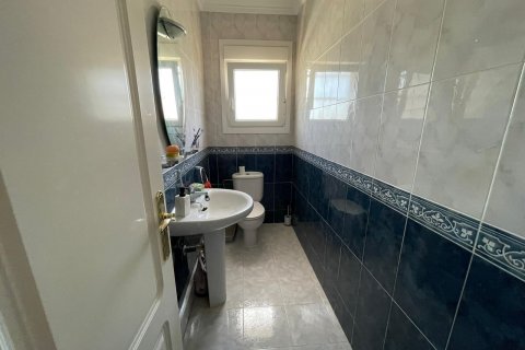 Villa for sale Rojales, Alicante, Spain 4 bedrooms, 233 sq.m. No. 127376 - photo 25