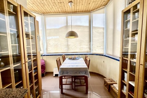 Duplex for sale Los Cristianos, Tenerife, Spain 3 bedrooms, 120 sq.m. No. 127607 - photo 20