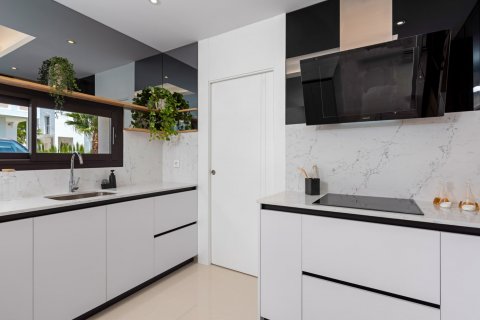 Villa zum Verkauf Ciudad Quesada, Alicante, Spanien 3 Schlafzimmer, 238 m2 Nr. 127903 - Foto 6