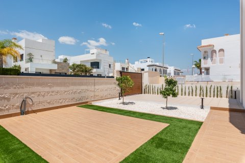 Villa zum Verkauf Ciudad Quesada, Alicante, Spanien 3 Schlafzimmer, 238 m2 Nr. 127903 - Foto 16