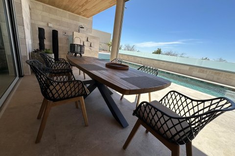 Villa for sale in Benijofar, Alicante, Spain 4 bedrooms, 475 sq.m. No. 131871 - photo 4