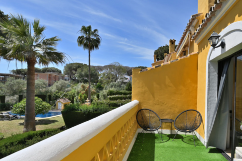 Radhus till salu Mijas Costa, Malaga, Spanien 2 sovrum, 133 kvm. Nr. 127435 - foto 16