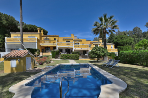 Radhus till salu Mijas Costa, Malaga, Spanien 2 sovrum, 133 kvm. Nr. 127435 - foto 4