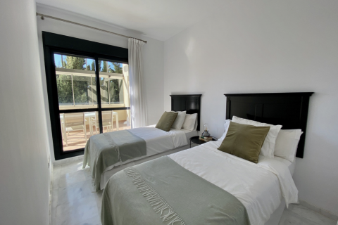 Apartment for sale Estepona, Malaga, Spain 2 bedrooms, 76 sq.m. No. 127430 - photo 5