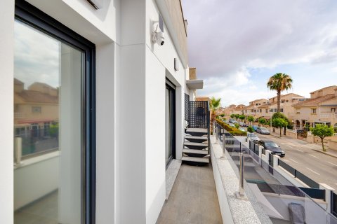 Villa for sale Torrevieja, Alicante, Spain 3 bedrooms, 105 sq.m. No. 129374 - photo 27