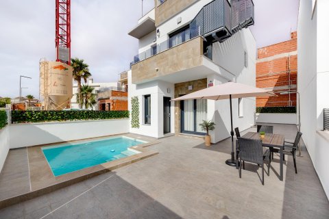 Villa for sale Torrevieja, Alicante, Spain 3 bedrooms, 105 sq.m. No. 129374 - photo 3