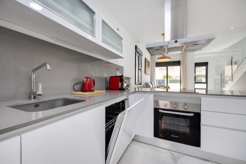 Villa for sale Torrevieja, Alicante, Spain 3 bedrooms, 105 sq.m. No. 129374 - photo 10