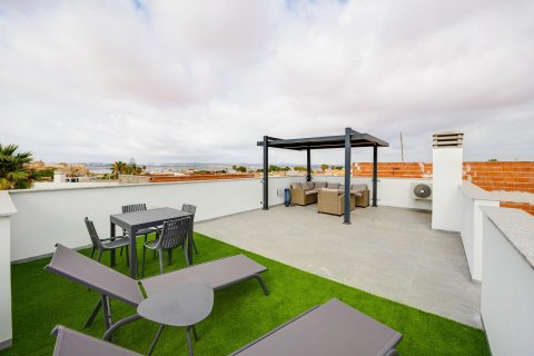 Villa for sale Torrevieja, Alicante, Spain 3 bedrooms, 105 sq.m. No. 129374 - photo 28