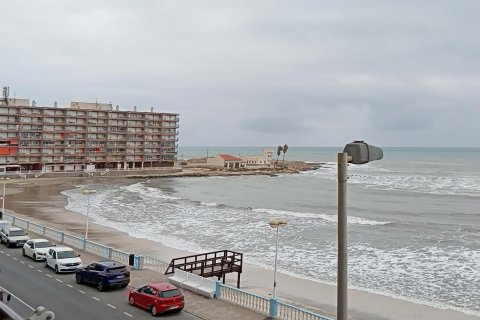 Apartment for sale Torrevieja, Alicante, Spain 3 bedrooms,  No. 124980 - photo 1