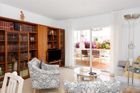 Dzīvoklis pārdošanā Atalaya-Isdabe, Malaga, Spānijā 2 istabas, 130 m2 Nr. 124501 - attēls 4