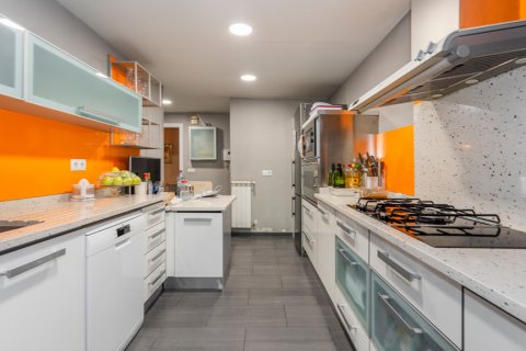 Apartment for sale Majadahonda, Madrid, Spain 4 bedrooms, 172 sq.m. No. 124500 - photo 19