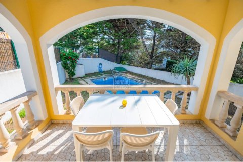 Продажа виллы Кала'н Бош, Менорка, Испания 3 спальни, 121м2 №130833 - фото 3