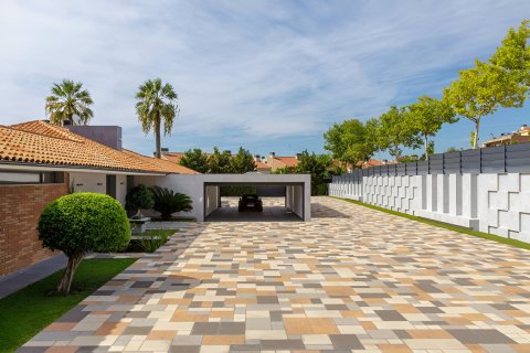 House zum Verkauf El Mas Mates, Girona, Spanien 9 Schlafzimmer, 1430 m2 Nr. 130440 - Foto 22