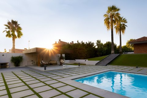 House zum Verkauf El Mas Mates, Girona, Spanien 9 Schlafzimmer, 1430 m2 Nr. 130440 - Foto 16