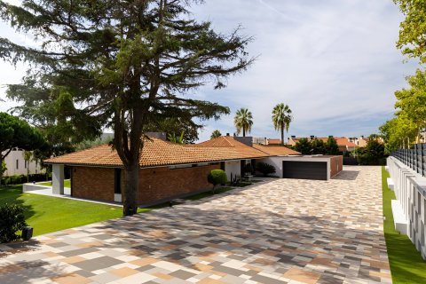 House zum Verkauf El Mas Mates, Girona, Spanien 9 Schlafzimmer, 1430 m2 Nr. 130440 - Foto 6