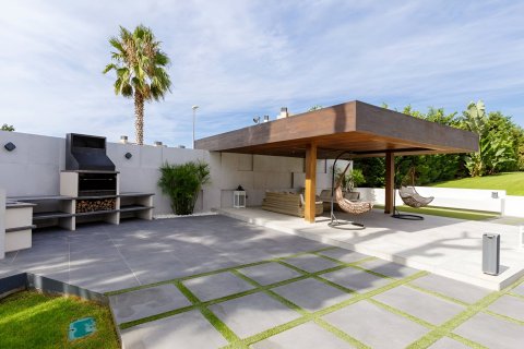 House zum Verkauf El Mas Mates, Girona, Spanien 9 Schlafzimmer, 1430 m2 Nr. 130440 - Foto 3