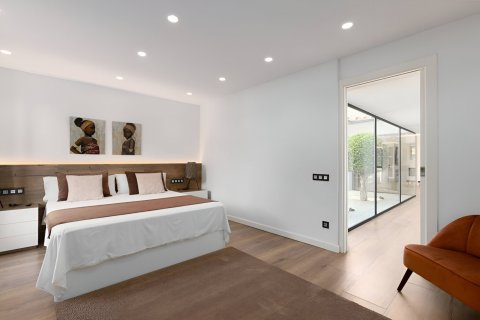 House zum Verkauf El Mas Mates, Girona, Spanien 9 Schlafzimmer, 1430 m2 Nr. 130440 - Foto 26