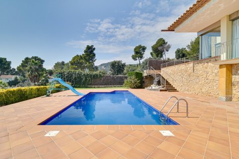 Hus till salu Tossa de Mar, Girona, Spanien 5 sovrum, 545 kvm. Nr. 130444 - foto 2