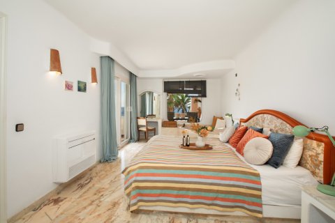 Apartment for sale Costa De La Calma, Mallorca, Spain 3 bedrooms, 115 sq.m. No. 129839 - photo 12