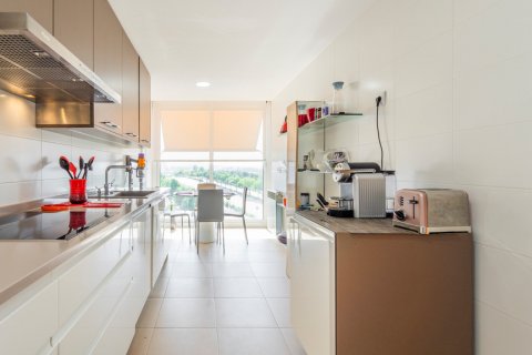 Продажа квартиры в Мадрид, Испания 2 спальни, 110м2 №122055 - фото 17