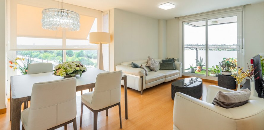 Квартира в Мадрид, Испания 2 спальни, 110м2 №122055
