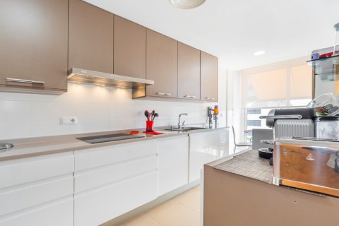 Продажа квартиры в Мадрид, Испания 2 спальни, 110м2 №122055 - фото 16