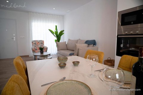 Kaupunkipientalo myytävänä Santiago de la Ribera, Murcia, Espanja, 3 makuuhuonetta, 92 m2 No. 124602 - kuva 3