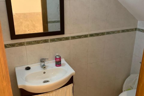 Duplex for sale Santa Pola, Alicante, Spain 4 bedrooms, 103 sq.m. No. 131484 - photo 5