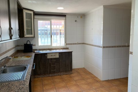 Duplex for sale Santa Pola, Alicante, Spain 4 bedrooms, 103 sq.m. No. 131484 - photo 4