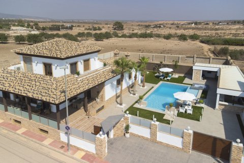 Villa for sale Murcia, Spain 4 bedrooms, 190 sq.m. No. 132470 - photo 1