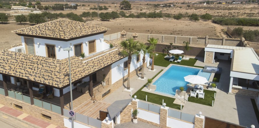 Villa Murcia, Spain 4 bedrooms, 190 sq.m. No. 132470