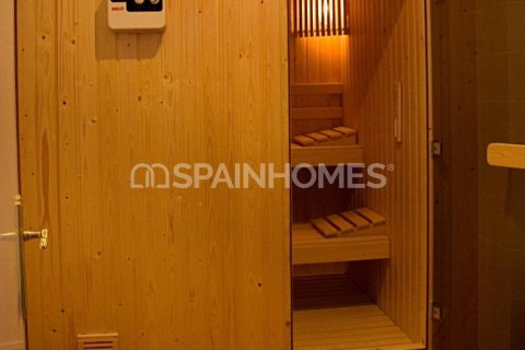 Apartment for sale in Fuengirola, Malaga, Spain 2 bedrooms, 71 sq.m. No. 121195 - photo 3