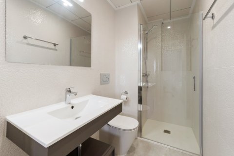 Apartment for sale Orihuela, Alicante, Spain 2 bedrooms, 80 sq.m. No. 129572 - photo 15