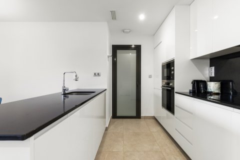 Apartment for sale Orihuela, Alicante, Spain 2 bedrooms, 80 sq.m. No. 129572 - photo 9