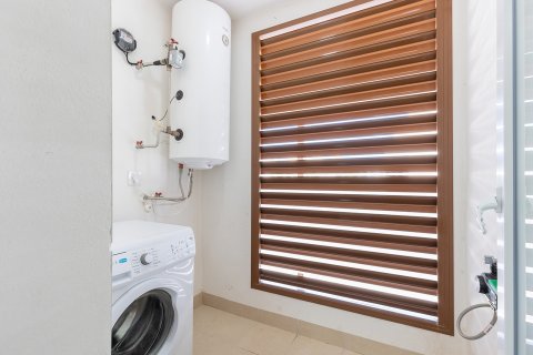 Apartment for sale Orihuela, Alicante, Spain 3 bedrooms, 106 sq.m. No. 129573 - photo 24