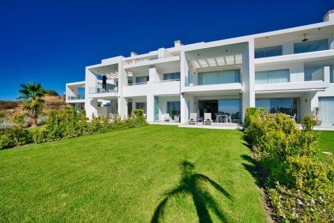 Apartment for sale Estepona, Malaga, Spain 2 bedrooms, 106 sq.m. No. 127428 - photo 2
