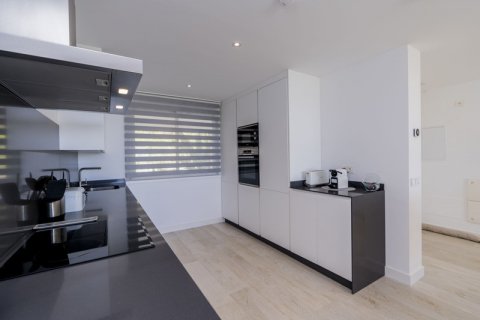 Apartment for sale Estepona, Malaga, Spain 2 bedrooms, 106 sq.m. No. 127428 - photo 14