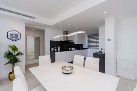 Apartment for sale Estepona, Malaga, Spain 2 bedrooms, 106 sq.m. No. 127428 - photo 11