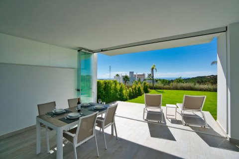 Apartment for sale Estepona, Malaga, Spain 2 bedrooms, 106 sq.m. No. 127428 - photo 8